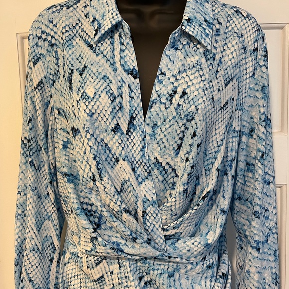 Calvin Klein Dress Excellent Condition - figure flattering & like new L - Picture 4 of 14